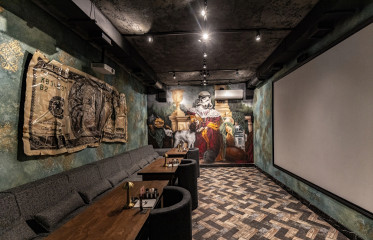 Evolution Lounge & Rooms by Hollywood